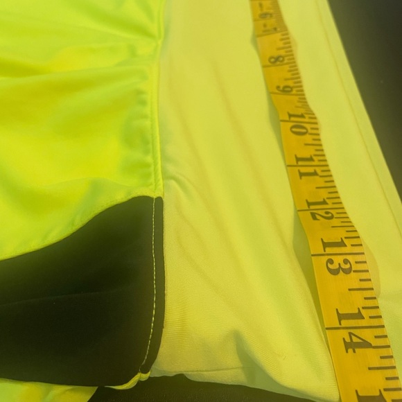 Women’s Nike Neon Green & Black, high waisted shorts, Small - Picture 6 of 7